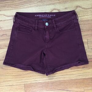 American Eagle Midi Twill Burgundy shorts | Size 6